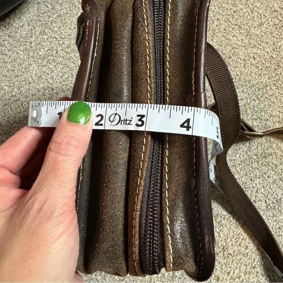 NEW Claire Chase brown distressed leather multi compartment crossbody man bag - Picture 12 of 13